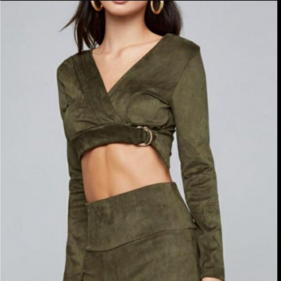 BEBE Faux Suede Kalamata Green Wrap Cropped Long Sleeve Top Small - Picture 2 of 9